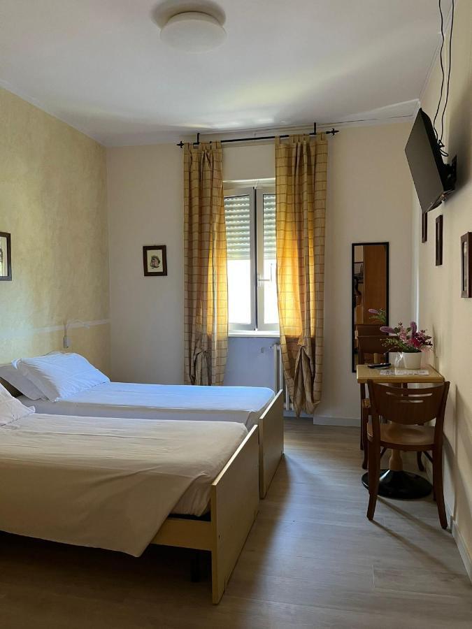 Albergo Aquila لاتيزي المظهر الخارجي الصورة